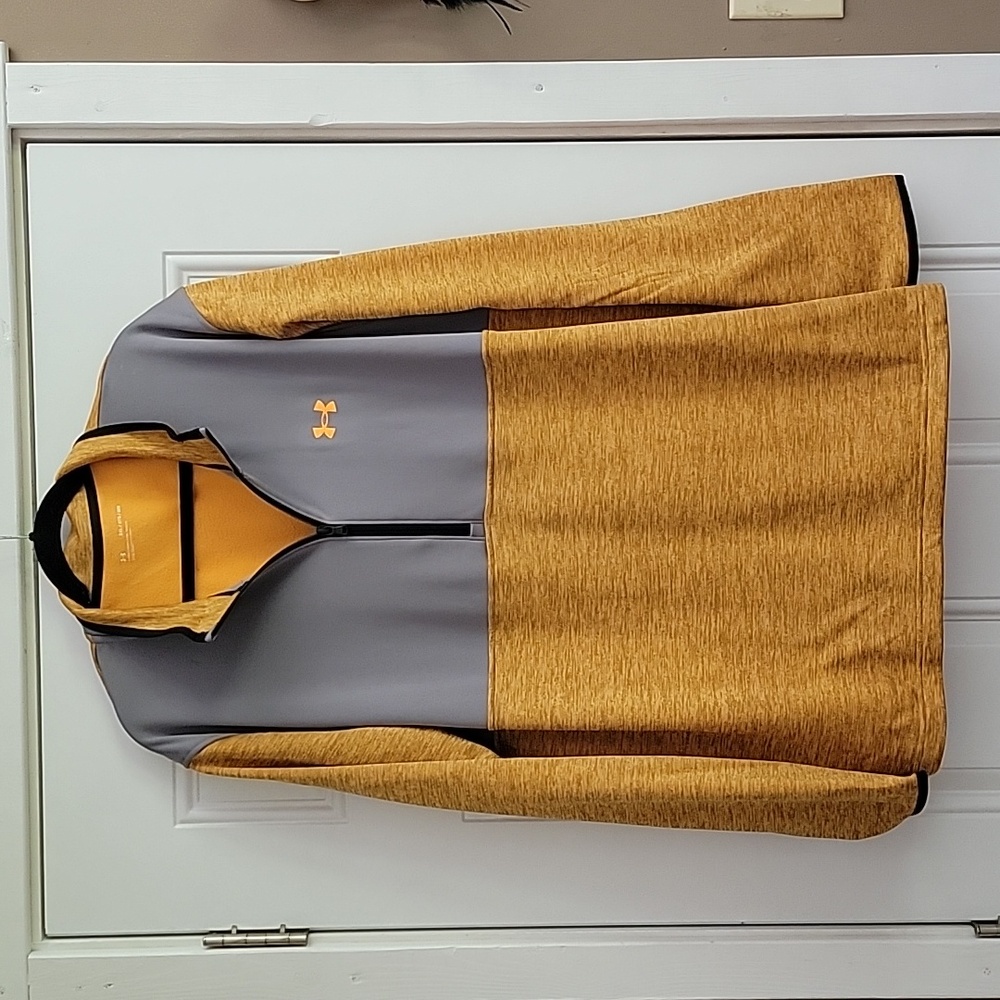 NWOT Under Armour Loose Fit Quarter Zip Fleece Pullover